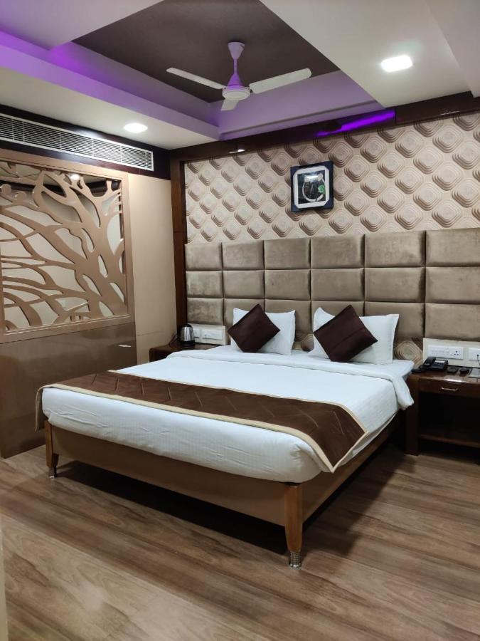 Sri Ram Hotel Tirunelveli Dış mekan fotoğraf
