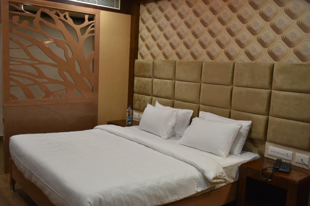 Sri Ram Hotel Tirunelveli Dış mekan fotoğraf