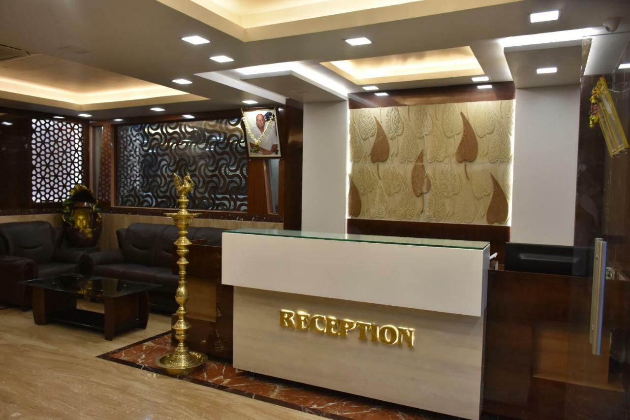 Sri Ram Hotel Tirunelveli Dış mekan fotoğraf